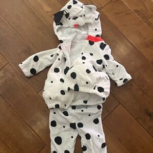 Infant Dalmatian costume.
